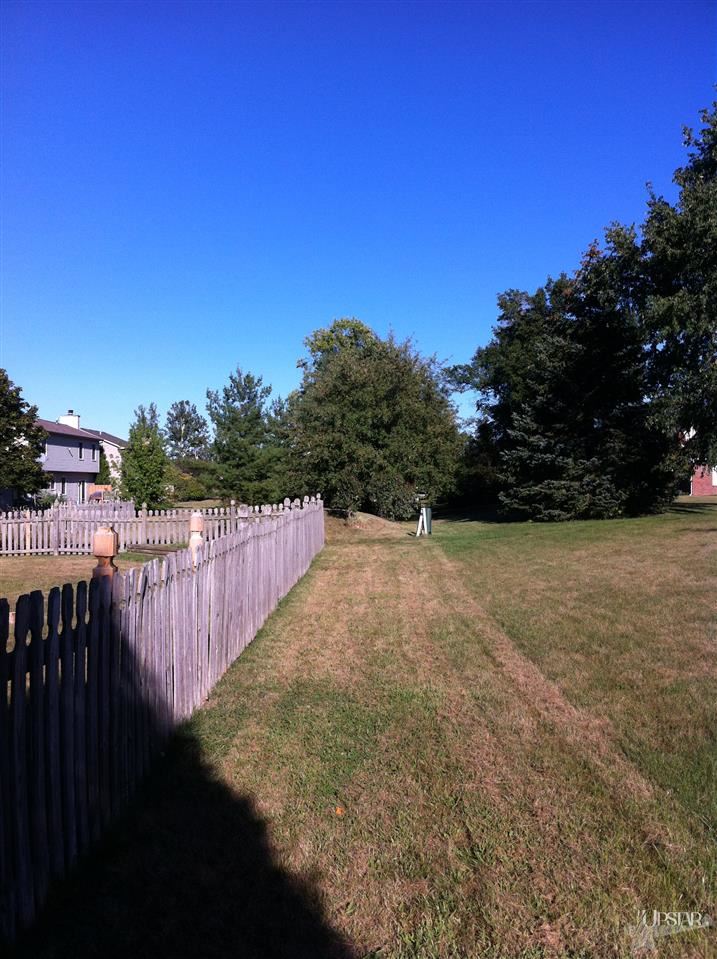 9303 La Bell Pl, Fort Wayne, IN 46804 photo 8