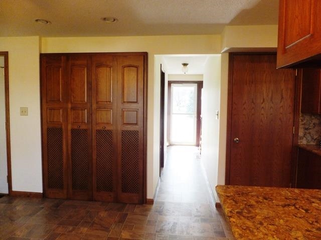 2223 Brookview Dr, Warsaw, IN 46580 photo 10