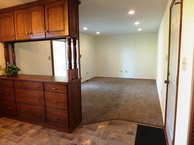 2223 Brookview Dr, Warsaw, IN 46580 photo 9