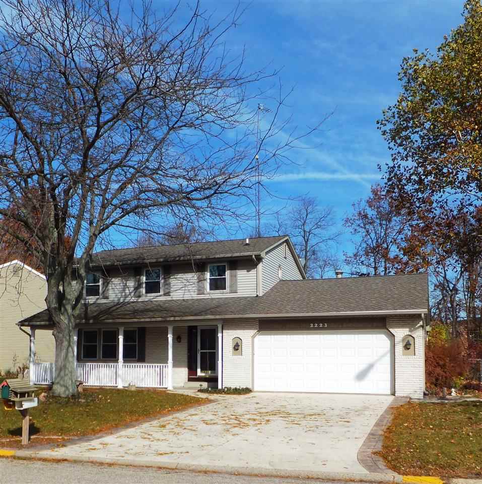 2223 Brookview Dr, Warsaw, IN 46580 photo 1
