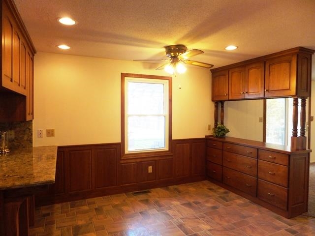 2223 Brookview Dr, Warsaw, IN 46580 photo 8