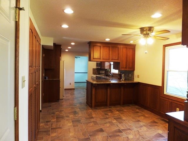 2223 Brookview Dr, Warsaw, IN 46580 photo 7