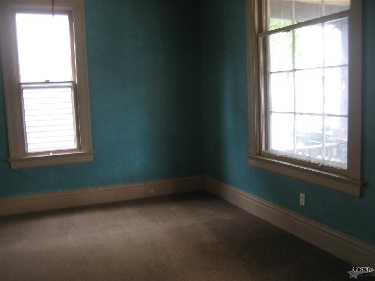 1214 Oakland St, Fort Wayne, IN 46808 photo 4