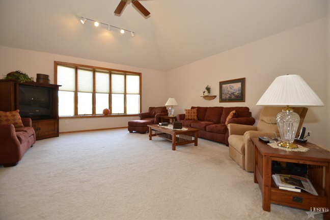 403 W Shoaff Rd, Huntertown, IN 46748 photo 4