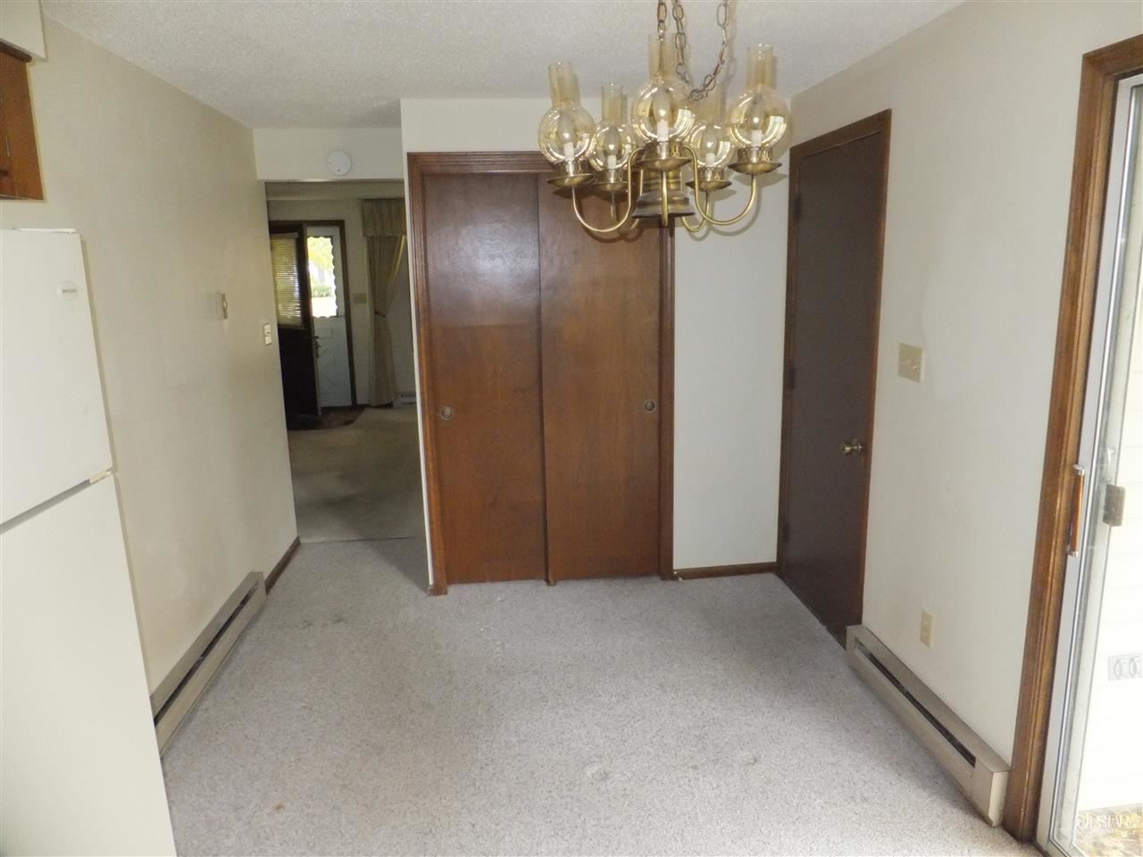 1815 Donegal Dr, Fort Wayne, IN 46815 photo 6