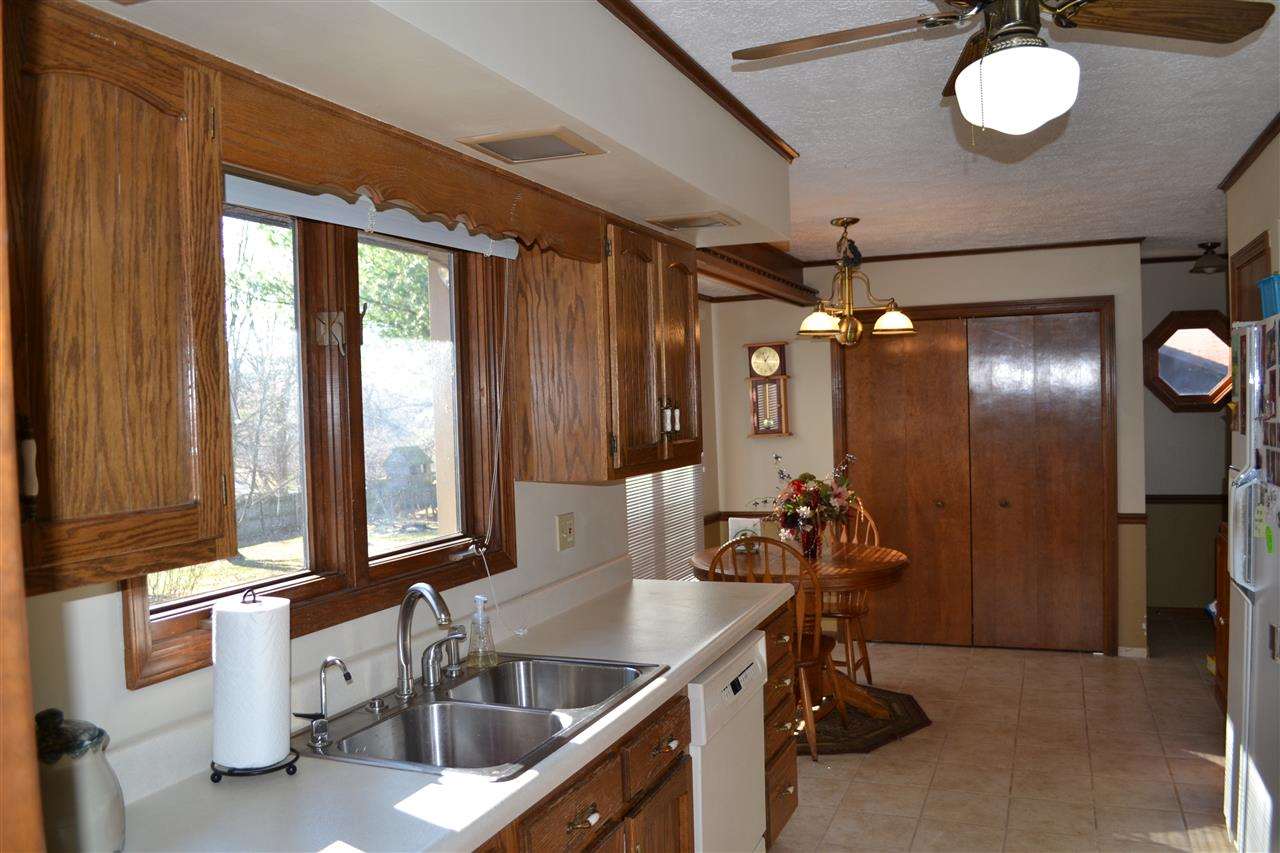 4463 W Meadowvale Dr, Bloomington, IN 47404 photo 11