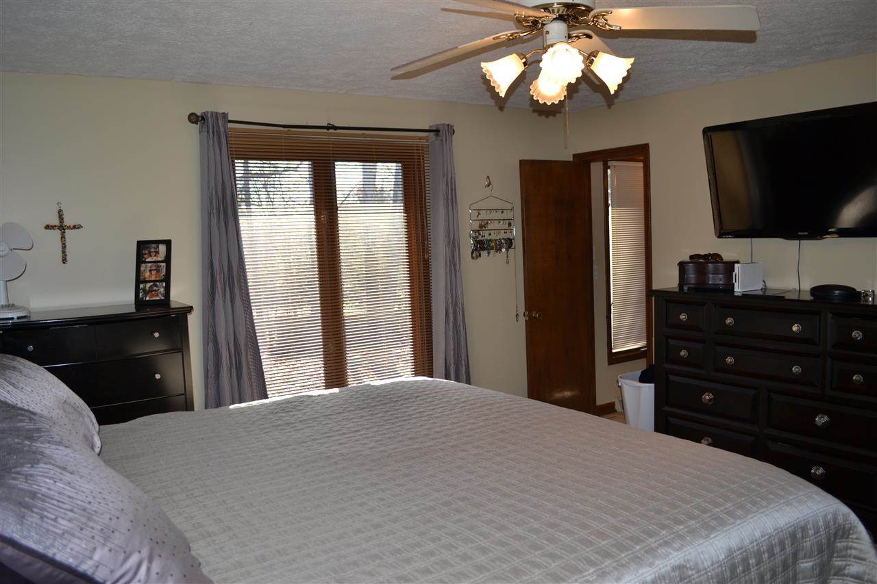 4463 W Meadowvale Dr, Bloomington, IN 47404 photo 13