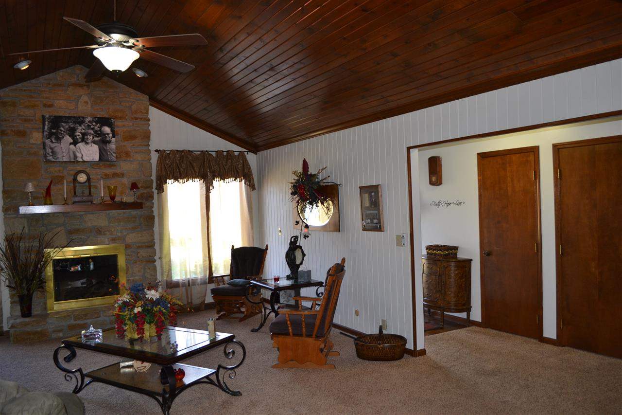 4463 W Meadowvale Dr, Bloomington, IN 47404 photo 3