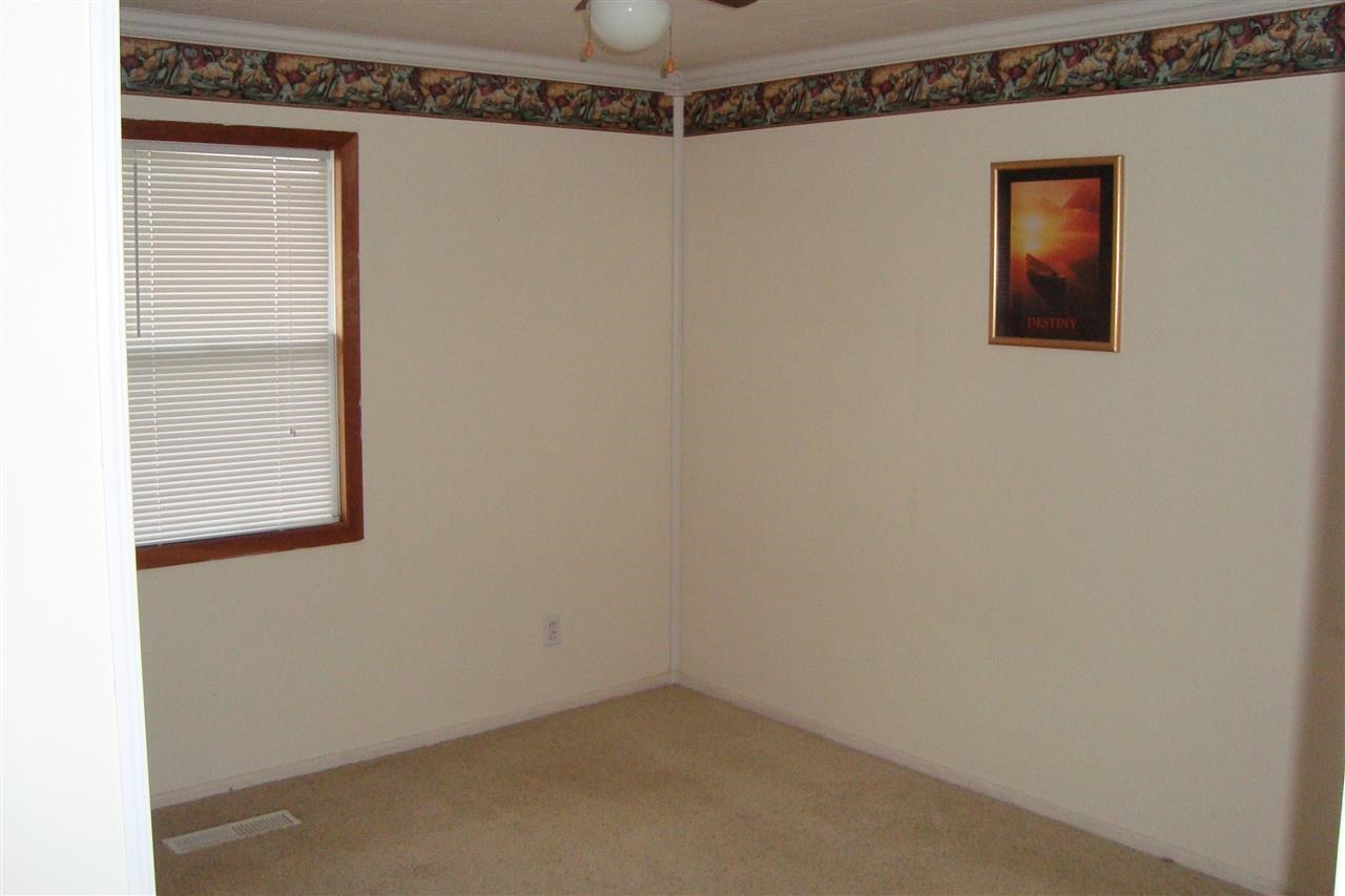 211 Floyd St, Elkhart, IN 46514 photo 12