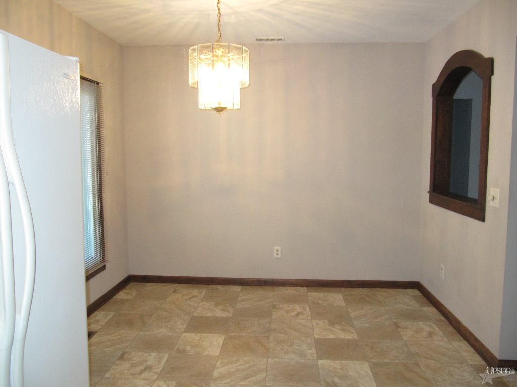 4704 Queensbury Dr, Fort Wayne, IN 46835 photo 10