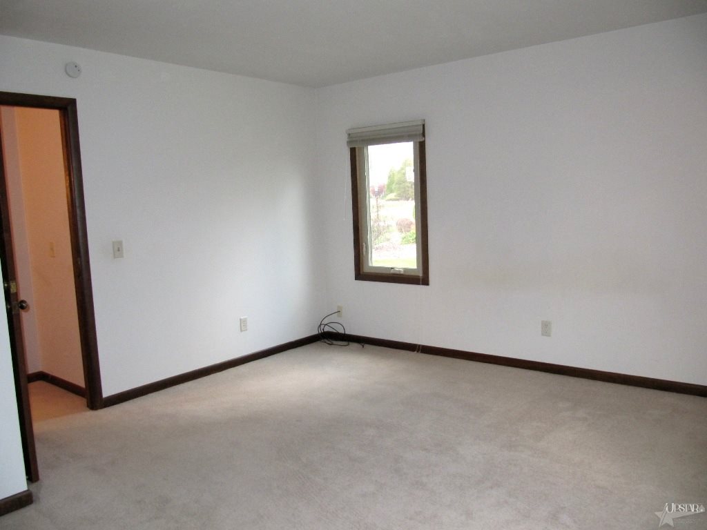 4704 Queensbury Dr, Fort Wayne, IN 46835 photo 11