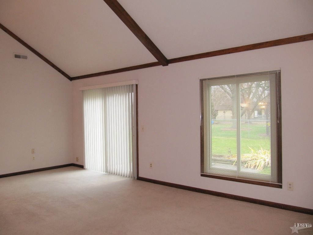 4704 Queensbury Dr, Fort Wayne, IN 46835 photo 3