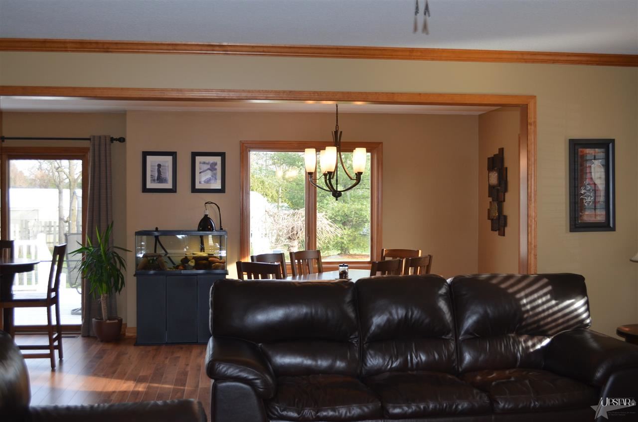 108 Gates Cv, Auburn, IN 46706 photo 6