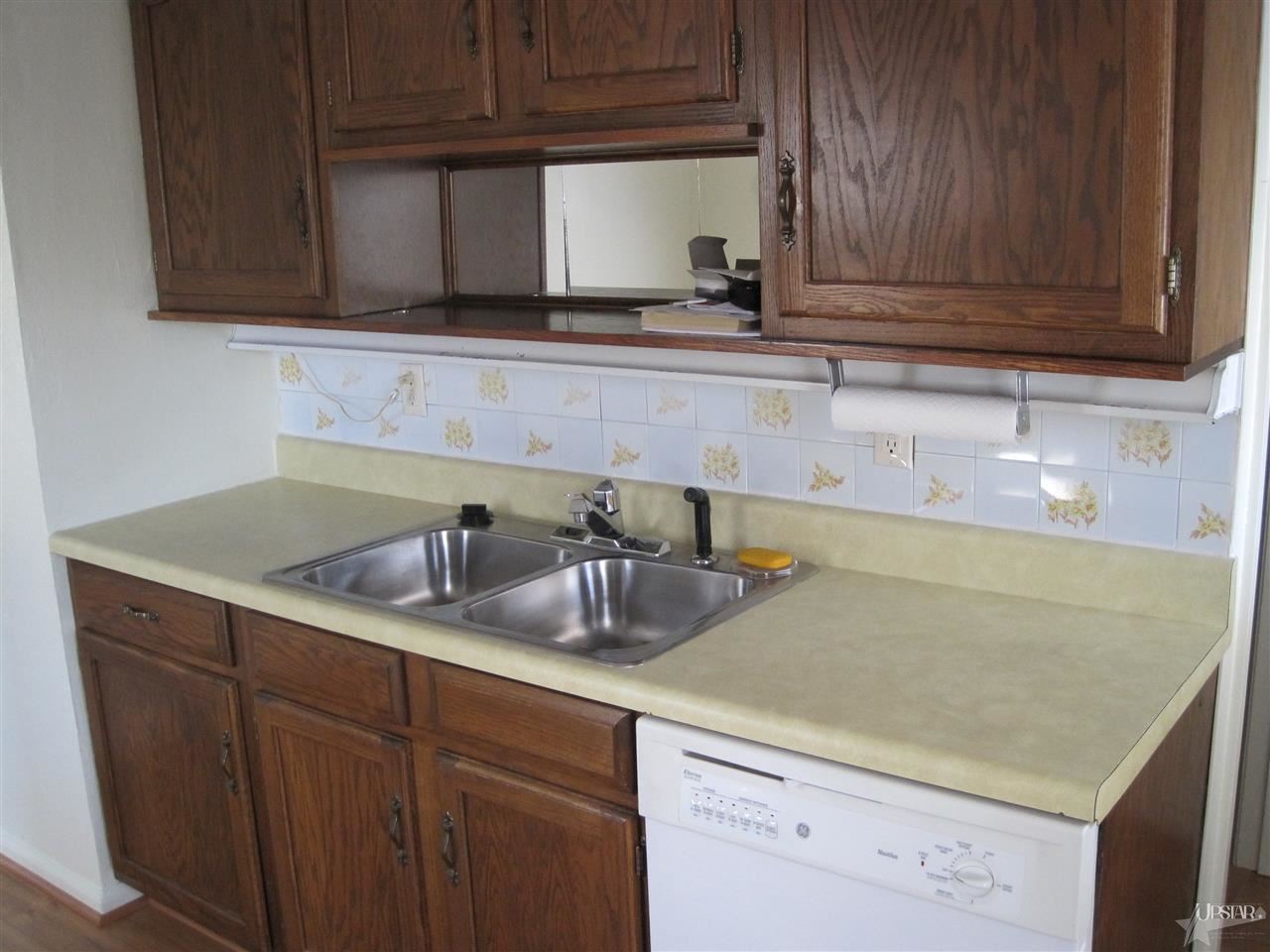 2102 Dellwood Dr, Fort Wayne, IN 46803 photo 7
