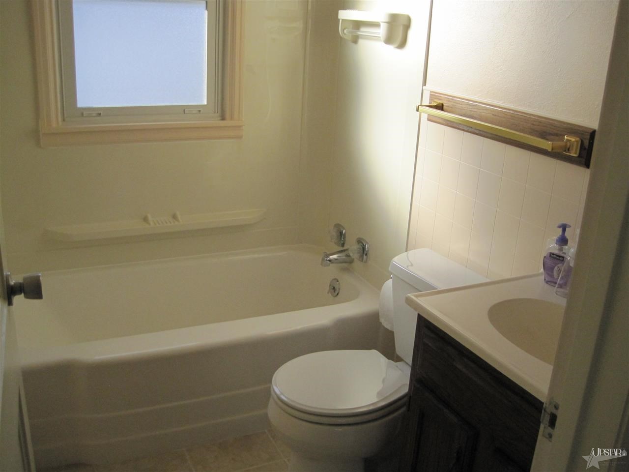 2102 Dellwood Dr, Fort Wayne, IN 46803 photo 9