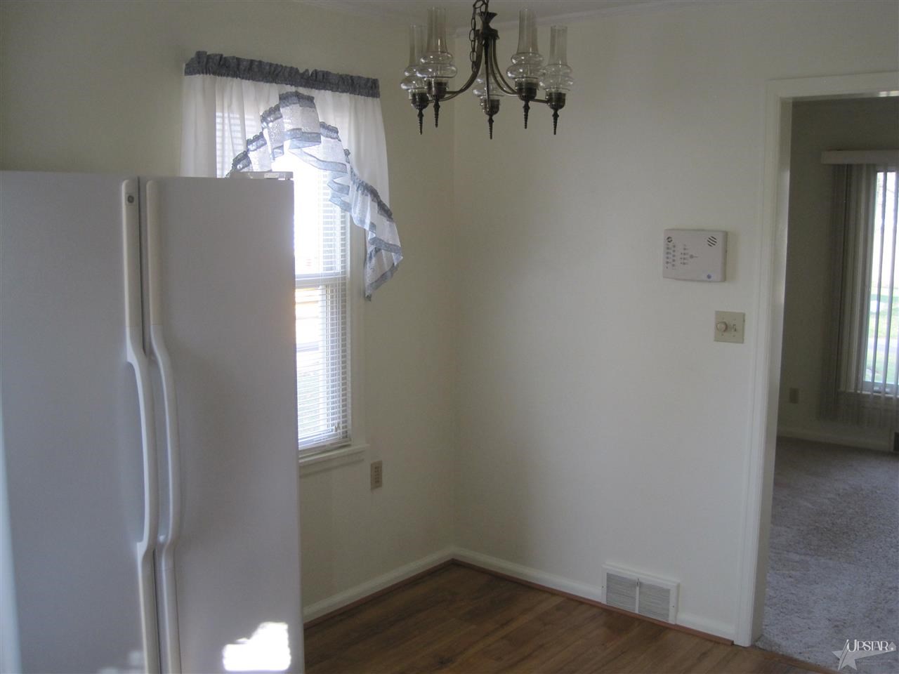 2102 Dellwood Dr, Fort Wayne, IN 46803 photo 8