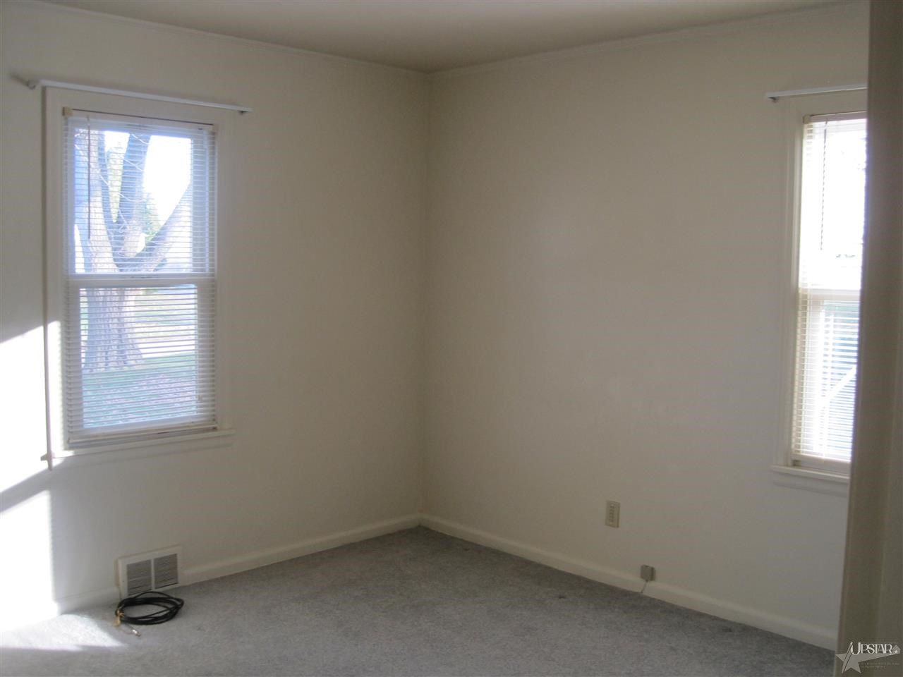 2102 Dellwood Dr, Fort Wayne, IN 46803 photo 10