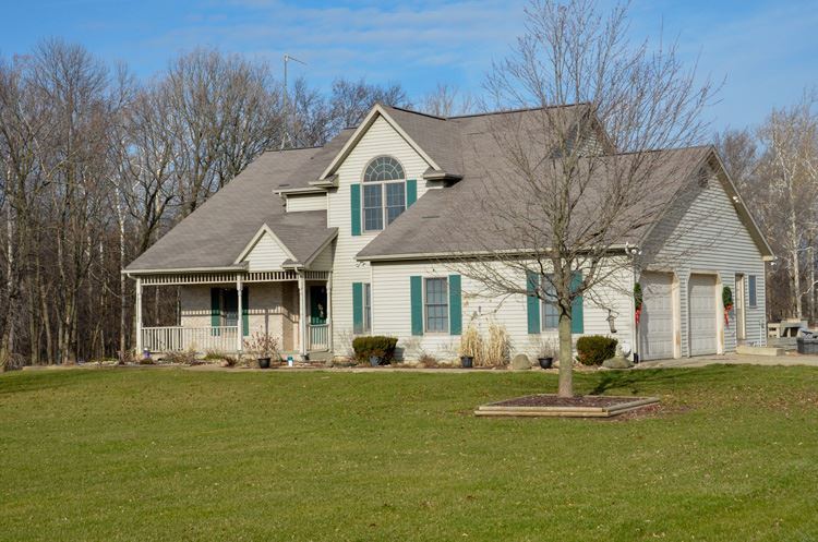 10741 Martindale Rd, Wakarusa, IN 46573 photo 1