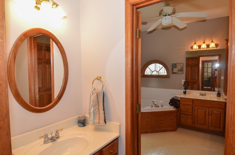 10741 Martindale Rd, Wakarusa, IN 46573 photo 16