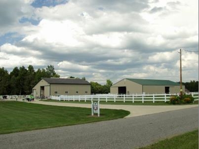 10741 Martindale Rd, Wakarusa, IN 46573 photo 2