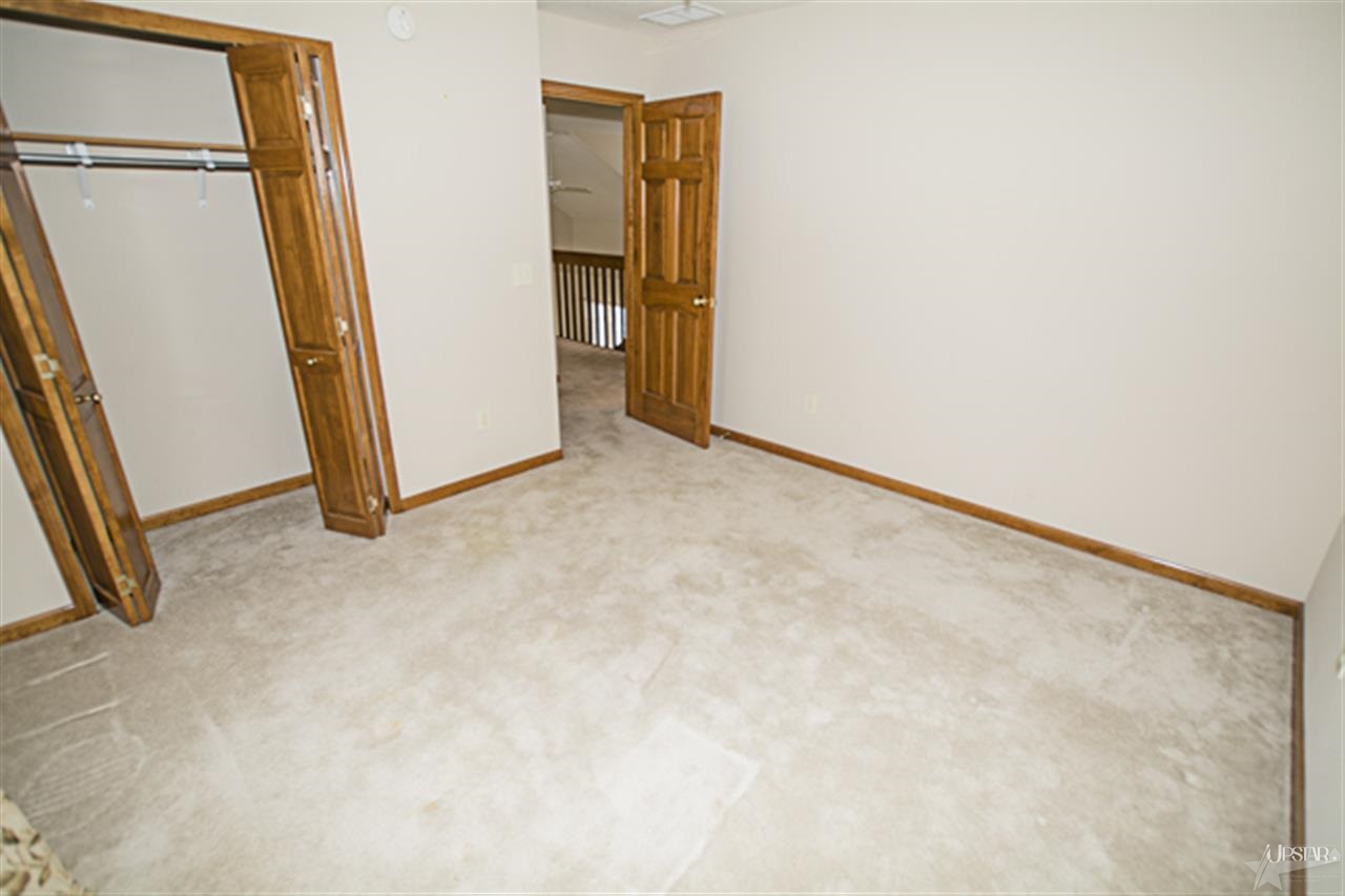 1704 Shakespeare Blvd, Fort Wayne, IN 46818 photo 6