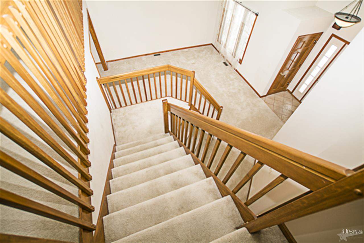 1704 Shakespeare Blvd, Fort Wayne, IN 46818 photo 16
