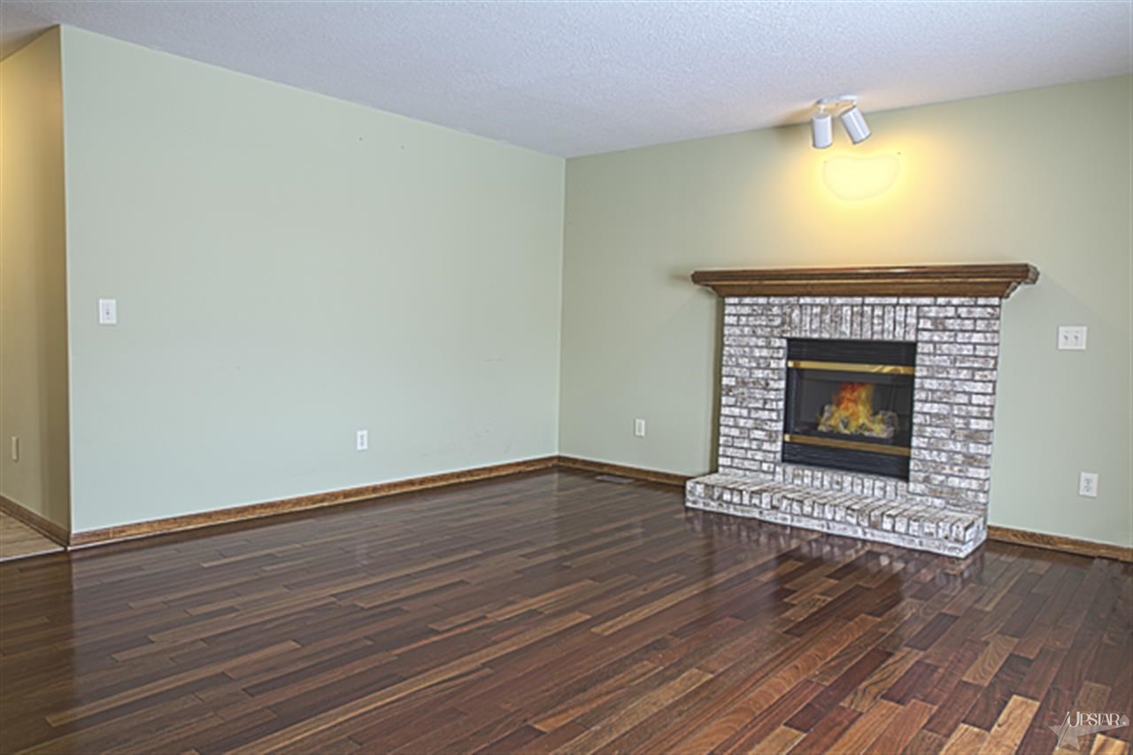 1704 Shakespeare Blvd, Fort Wayne, IN 46818 photo 9