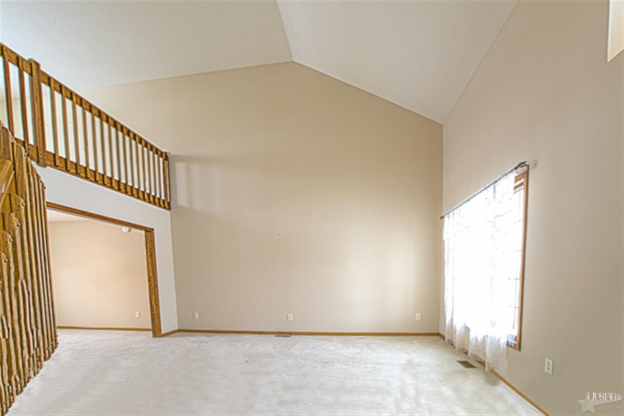 1704 Shakespeare Blvd, Fort Wayne, IN 46818 photo 23