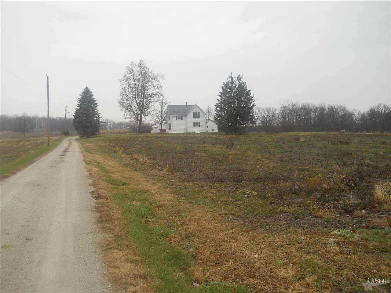 4146 W 800 N, Huntington, IN 46750 photo 2