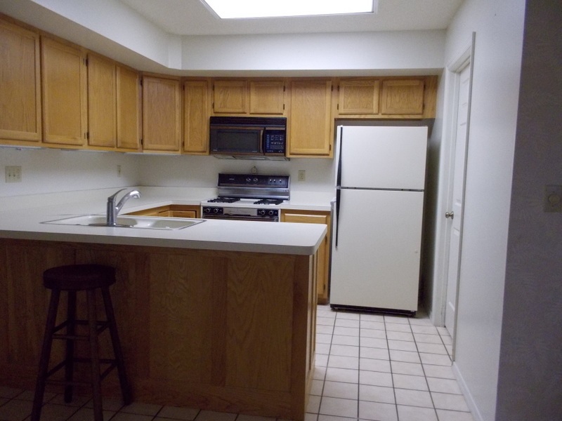 3919 S Baytree Ln, Bloomington, IN 47401 photo 2