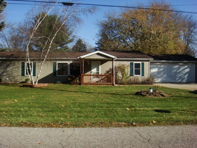 57668 S Eighth, Elkhart, IN 46517 photo 1