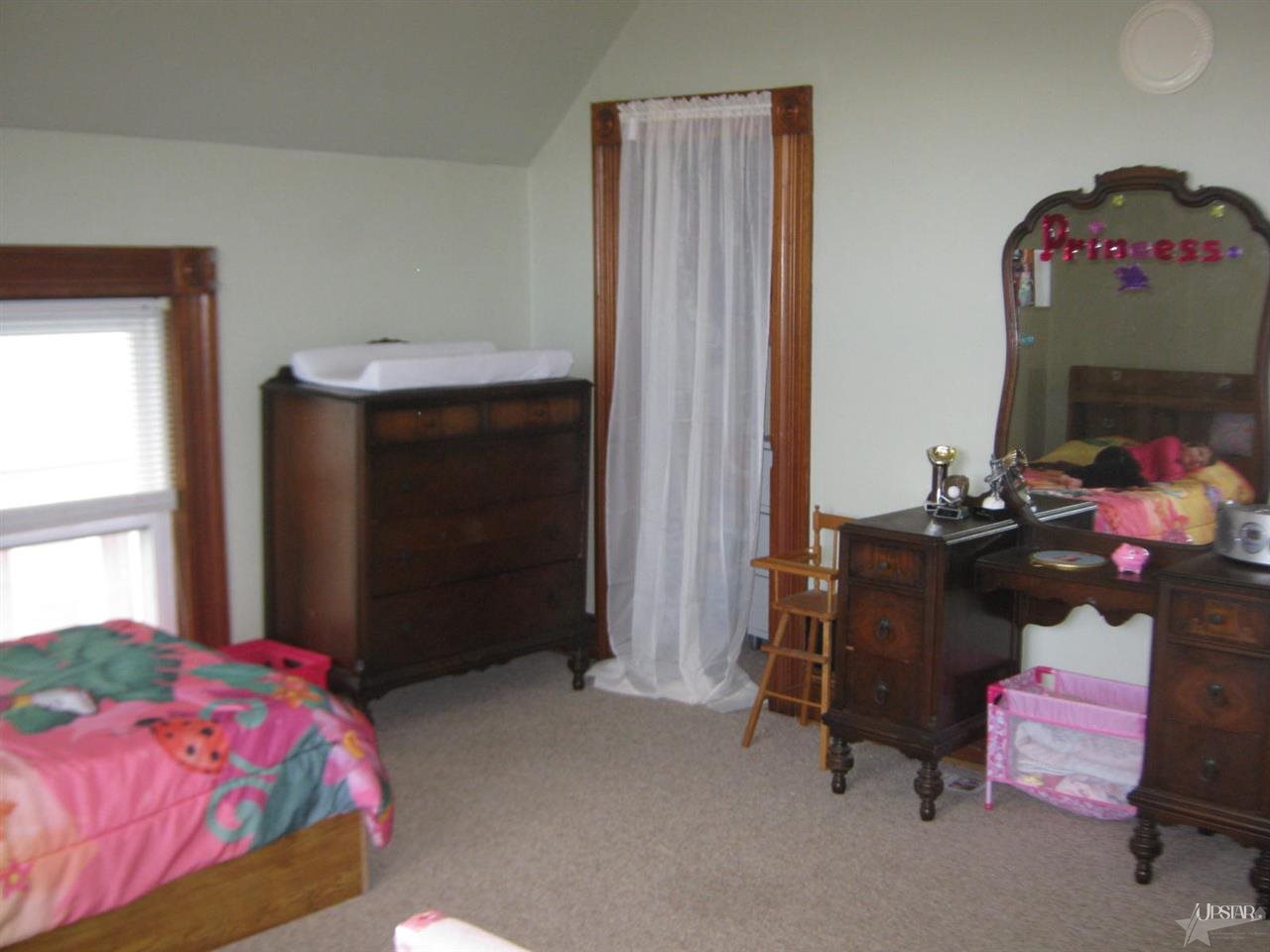 122 E Silver St, Bluffton, IN 46714 photo 14