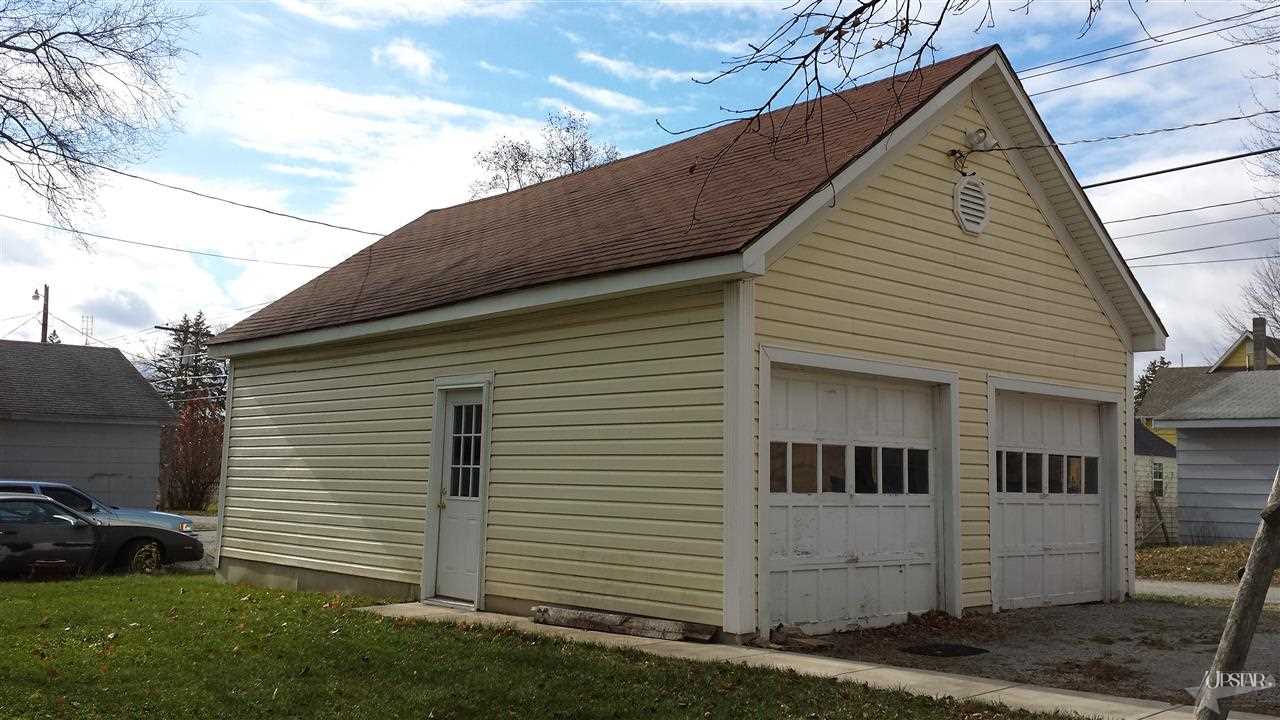 122 E Silver St, Bluffton, IN 46714 photo 20