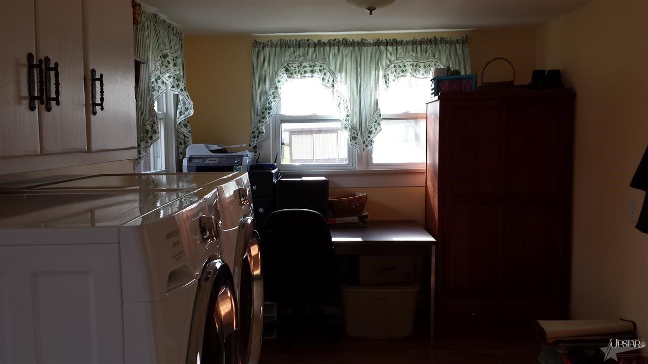 122 E Silver St, Bluffton, IN 46714 photo 11