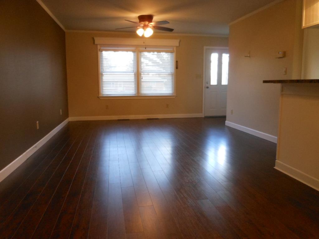 23042 Marydale Dr, Elkhart, IN 46517 photo 2
