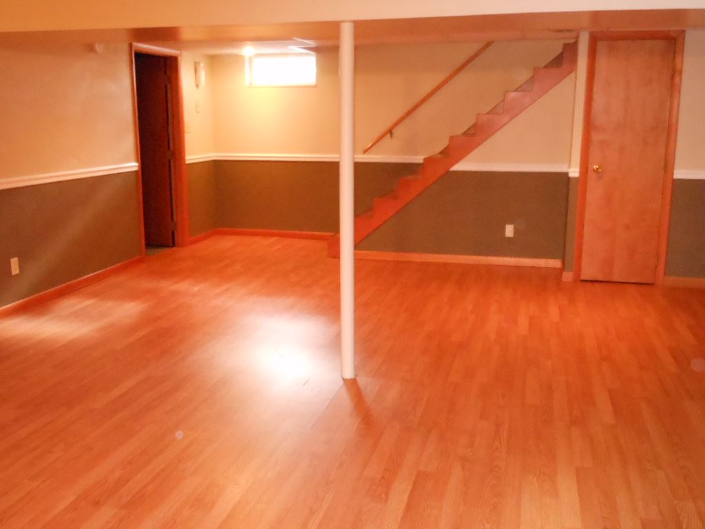 23042 Marydale Dr, Elkhart, IN 46517 photo 14