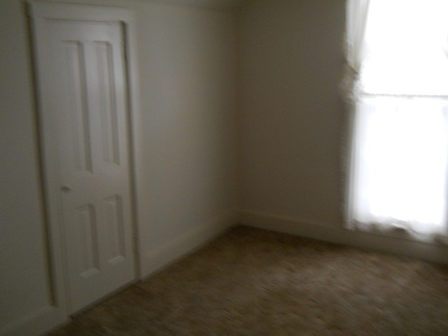 614 W Center St, Warsaw, IN 46580 photo 12