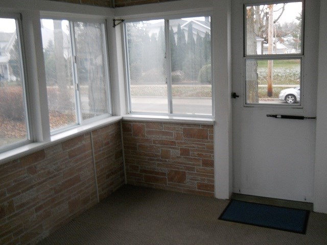 614 W Center St, Warsaw, IN 46580 photo 14