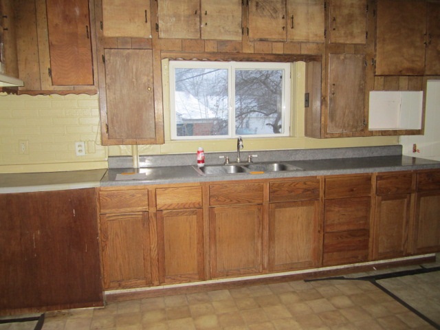 504 Middlebury St, Goshen, IN 46528 photo 3