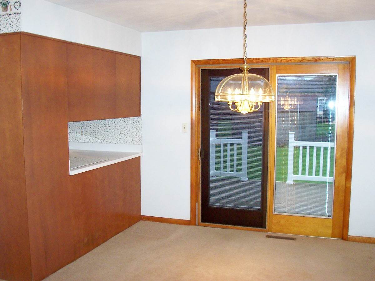 603 W 13th St, Mishawaka, IN 46544 photo 3