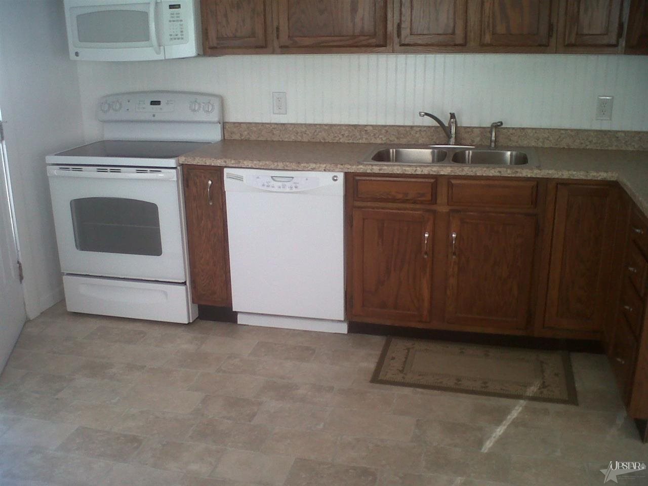 2609 Curdes Ave, Fort Wayne, IN 46805 photo 2