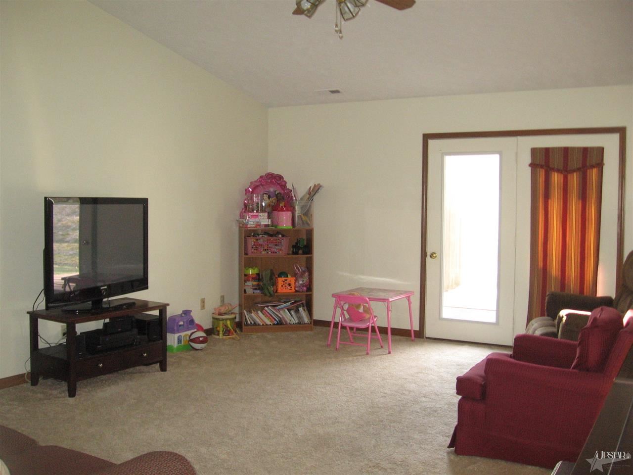 730 S Columbia Pkwy, Columbia City, IN 46725 photo 3