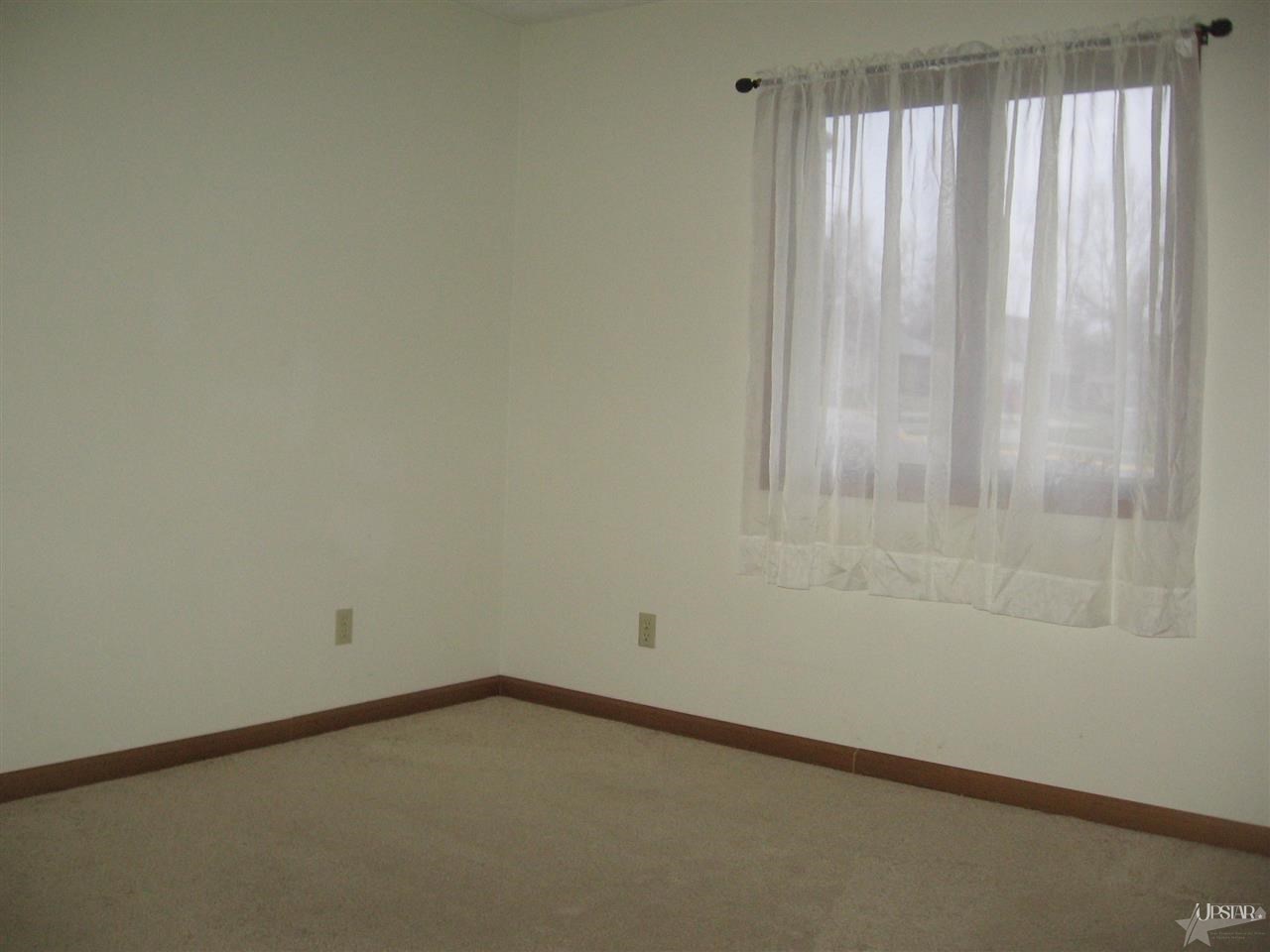 730 S Columbia Pkwy, Columbia City, IN 46725 photo 17