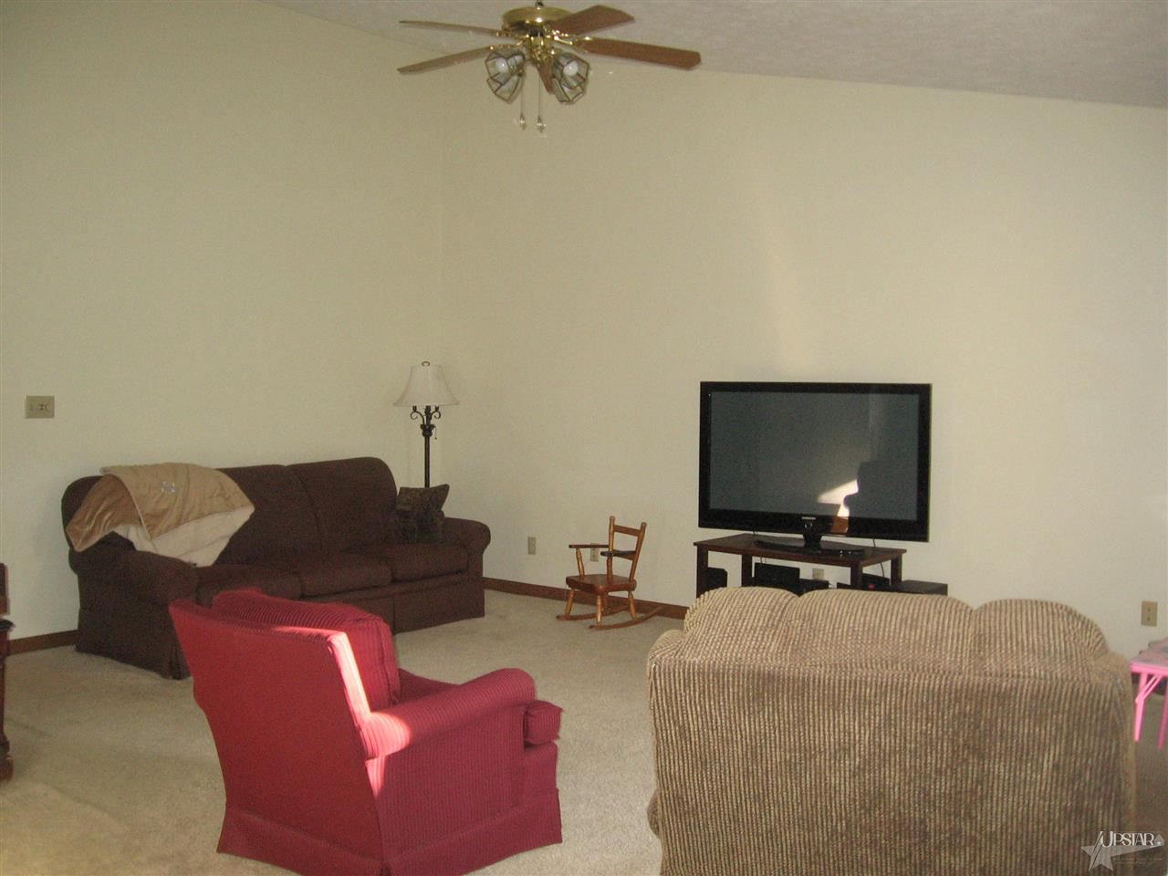 730 S Columbia Pkwy, Columbia City, IN 46725 photo 2