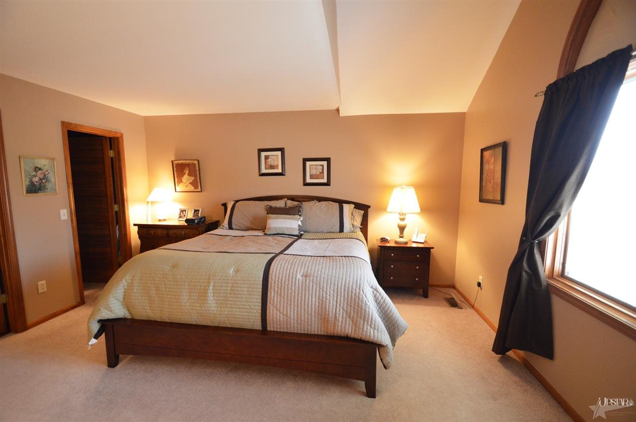 3054 Navajo Xing, New Haven, IN 46774 photo 14