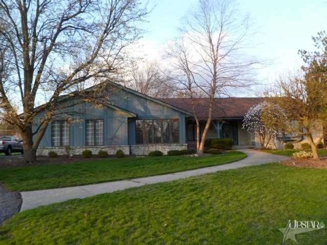 4236 Bello Dr, Fort Wayne, IN 46815 photo 2