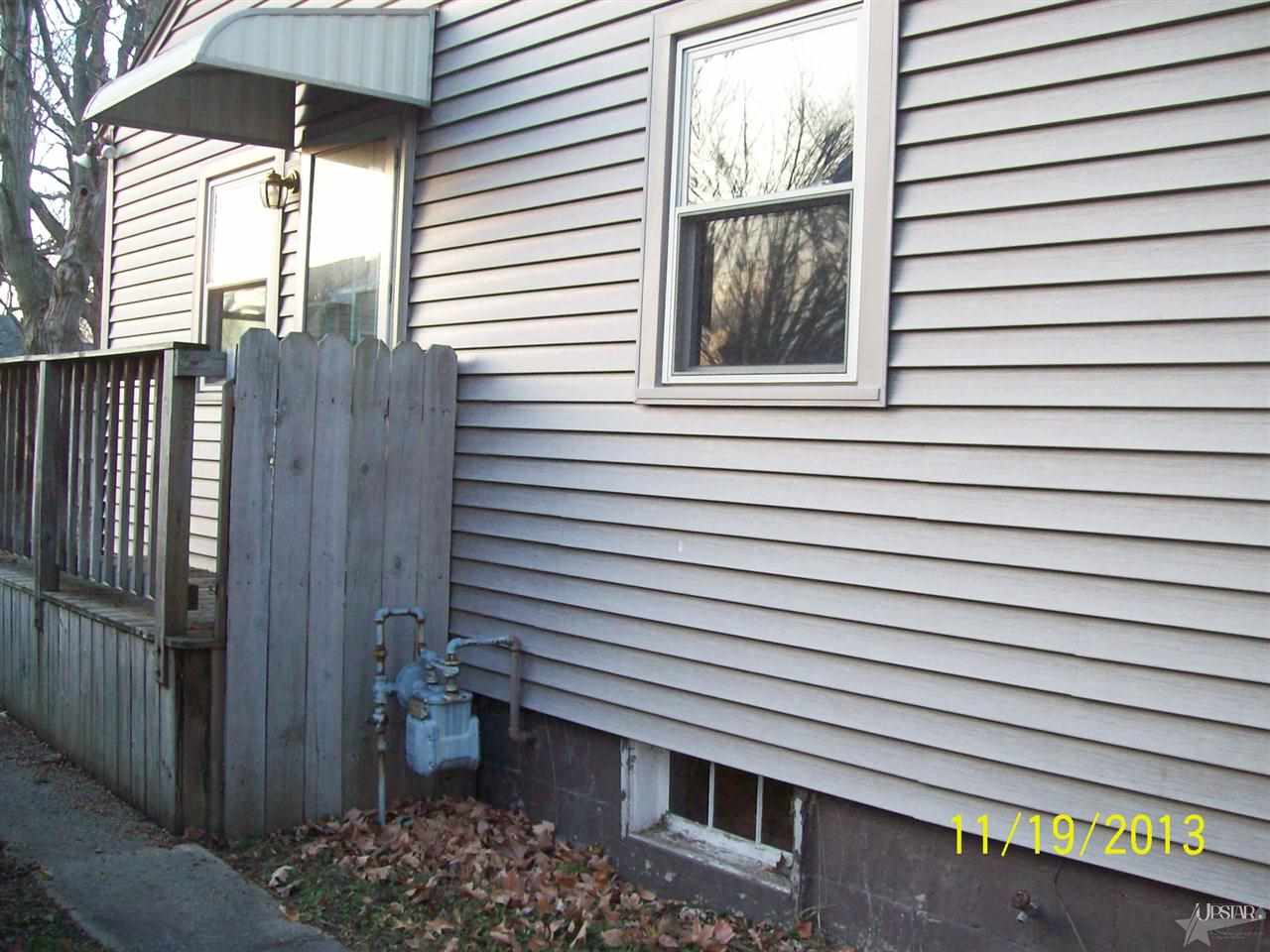258 N Thorne St, Wabash, IN 46992 photo 4