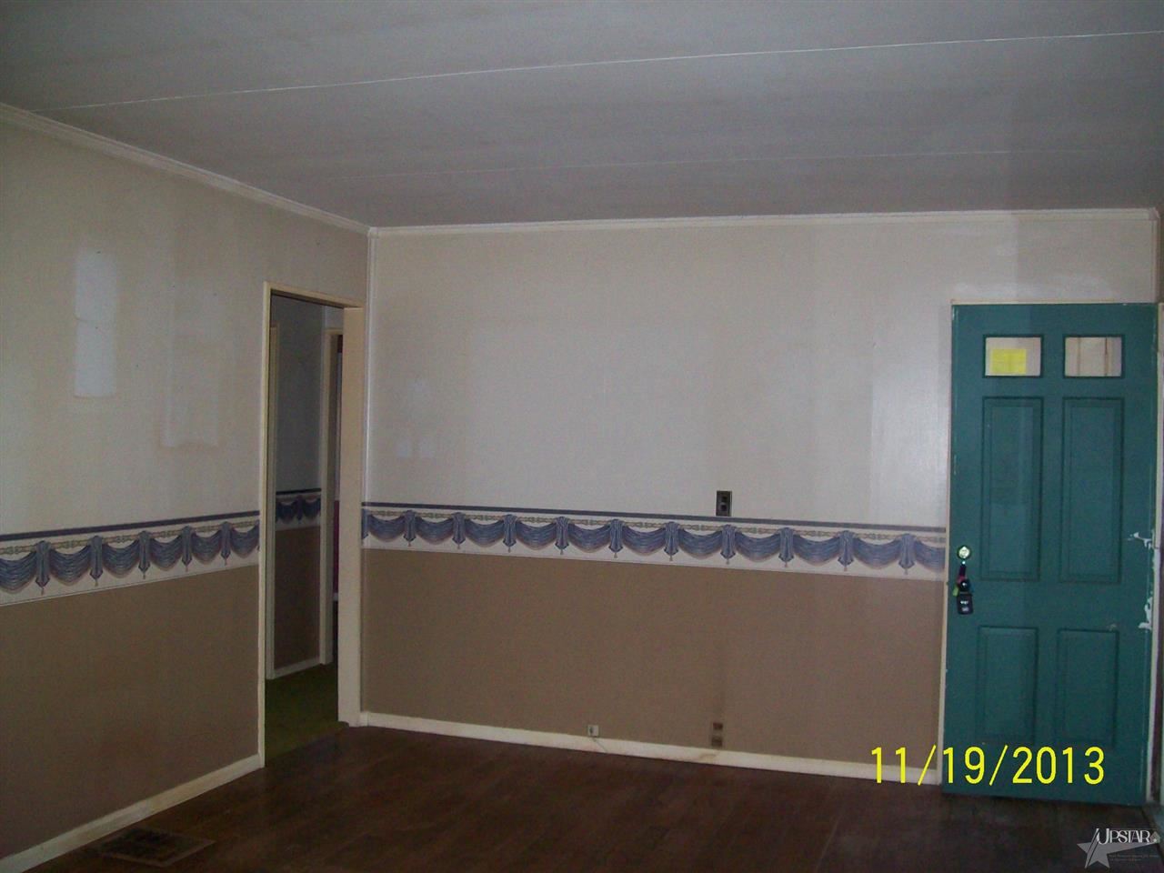 258 N Thorne St, Wabash, IN 46992 photo 8