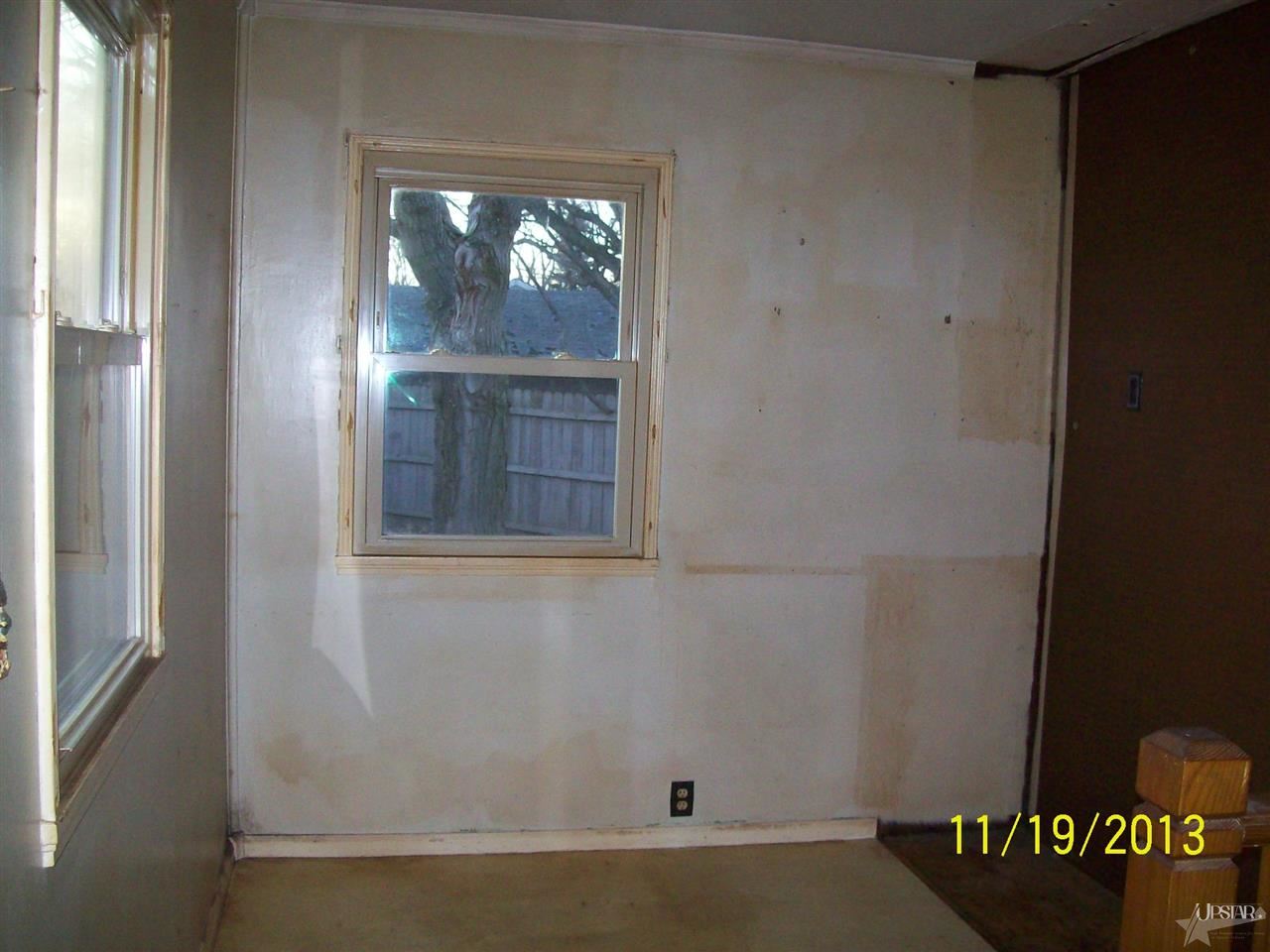 258 N Thorne St, Wabash, IN 46992 photo 9