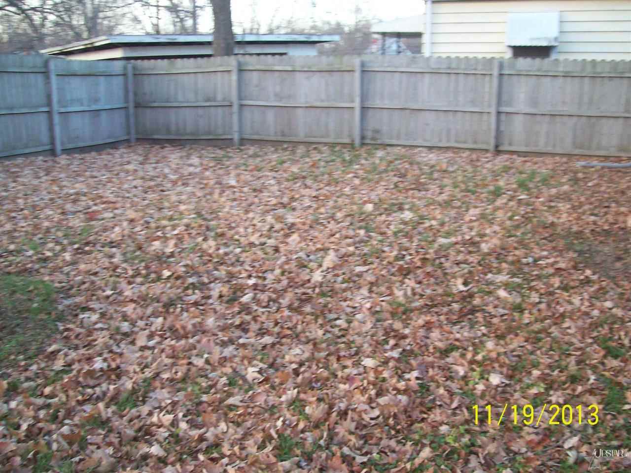 258 N Thorne St, Wabash, IN 46992 photo 6